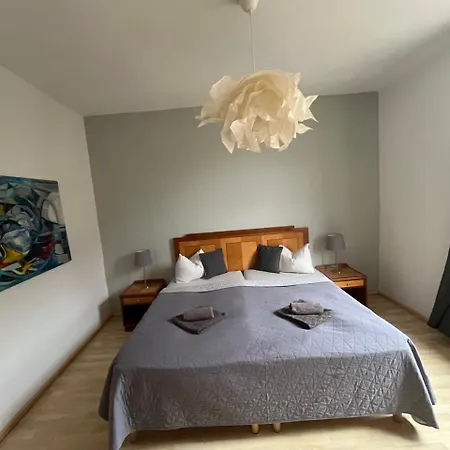 아파트 Art - Harz